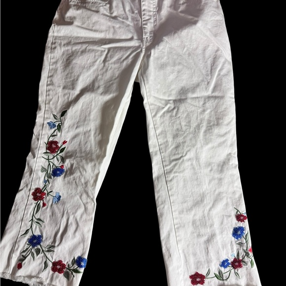 Calvin Klein Woman's White Beaded Crocked Pants Jeans Size 6 Vtg Japan - Picture 12 of 13